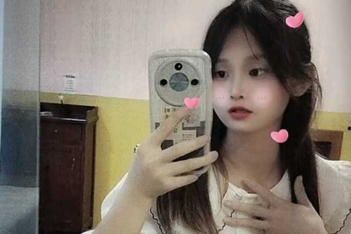 周末约的极品双马尾00后妹子酒店做爱粉嫩极品。