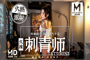 骚气十足火辣刺青师外表高冷内在骚气十足勾引顾客做爱后入抽插嫩穴艾秋女神大长腿偷情后入