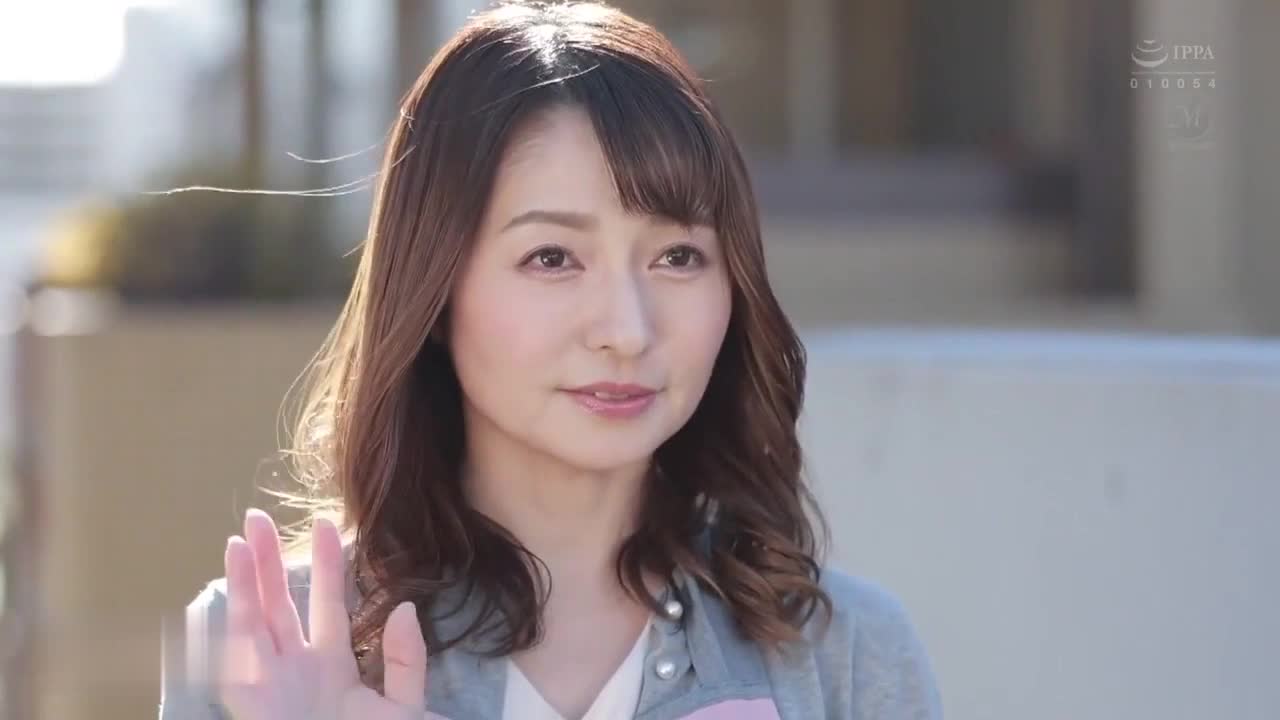 ROE-139【上】与美丽的朋友母亲沉溺在接吻与受精的日子-泽乃叶香-口交内射人妻熟女激情诱惑少妇
