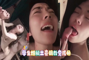 吃瓜-学生妹被土豪调教变成母-学生调教反差婊